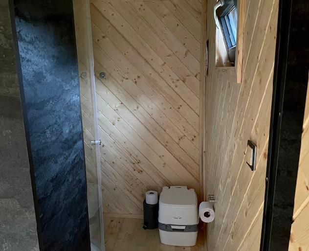 Obytny Kontejner Cabin Stars Hotel Zator ภายนอก รูปภาพ